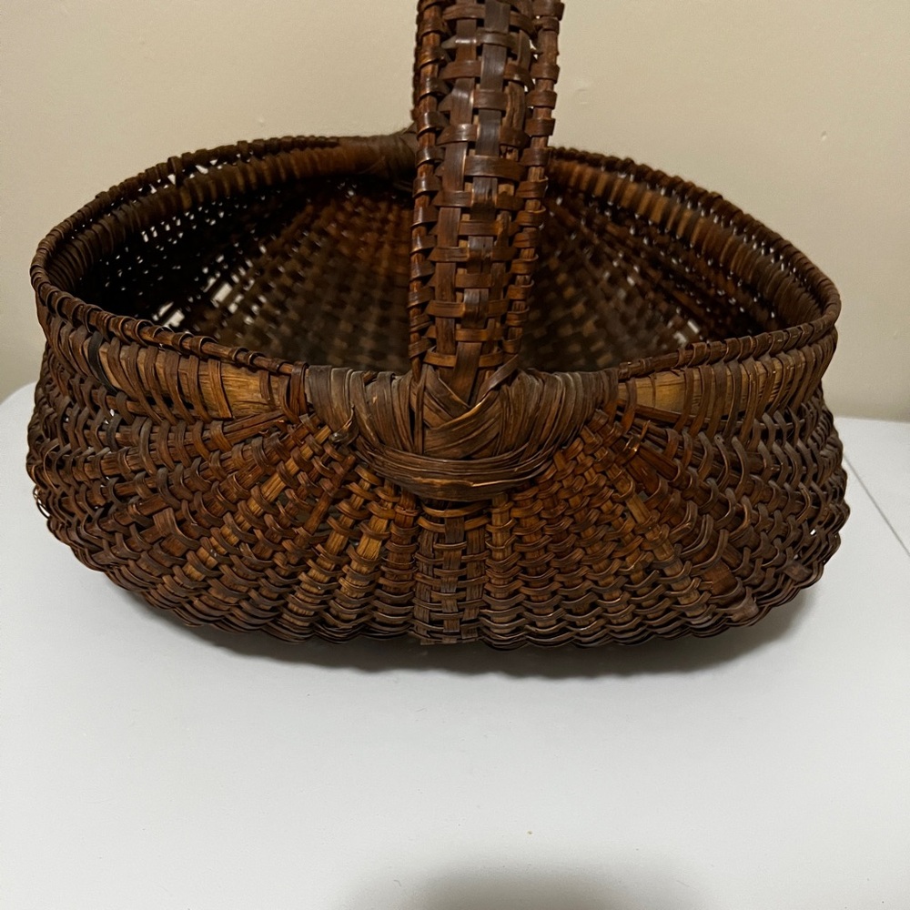 1800’s “buttocks basket” egg carrying basket. Antique Farmhouse Good condition - Picture 5 of 10